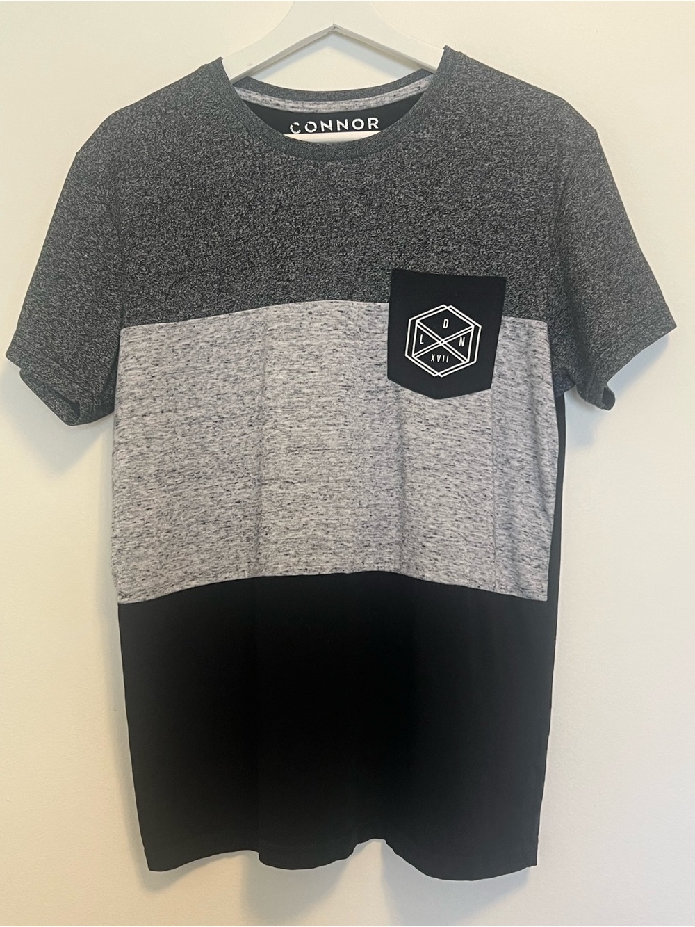Connor Men’s Colorblock T-Shirt | Crew Neck Tee | Size M